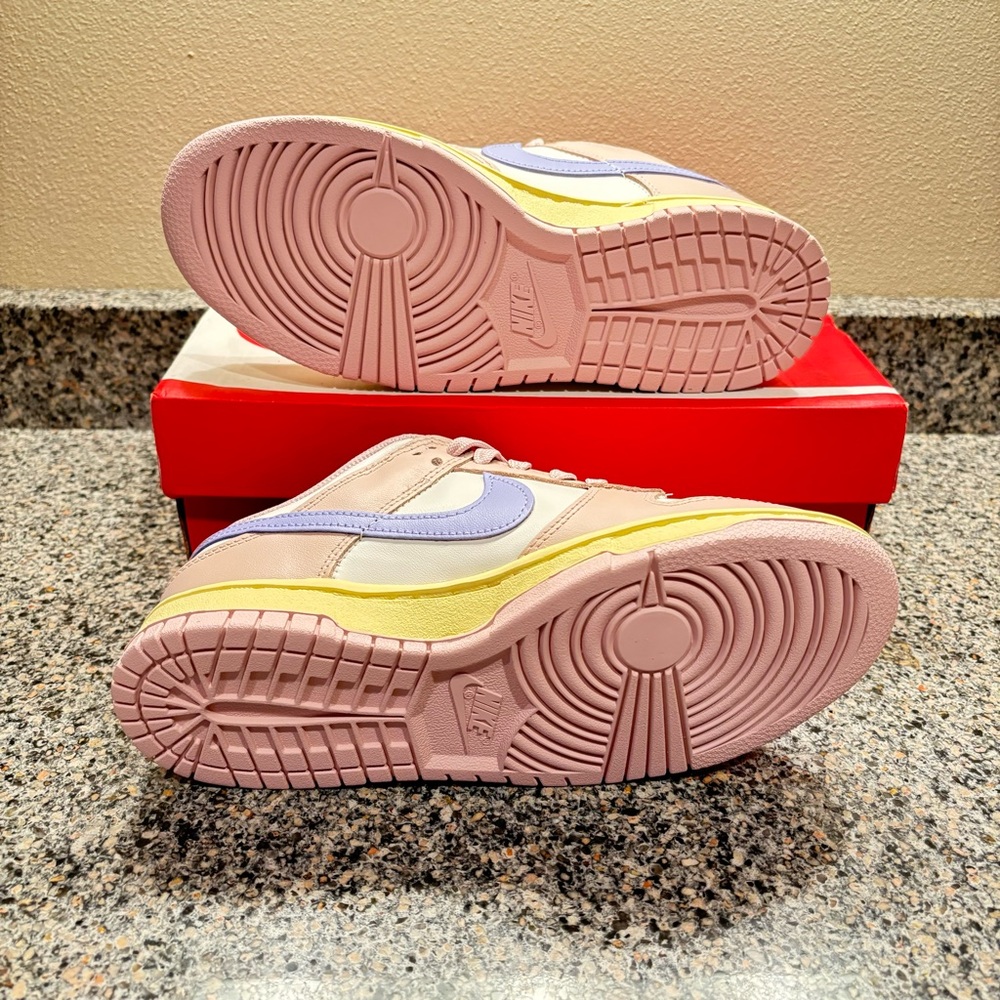 Nike Dunk Low Pink Oxford Purple White Sneaker Retro Women’s Size 9.5 DD1503-601 - Picture 3 of 5